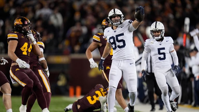 No. 4 Penn State hosts Maryland in regular-season finale with CFP seeding in mind