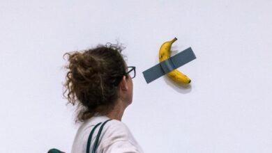 Cryptocurrency entrepreneur who bought banana art for .2 million eats the fruit in Hong Kong