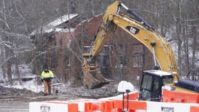 Digging resumes in the search for a woman in a Pennsylvania sinkhole