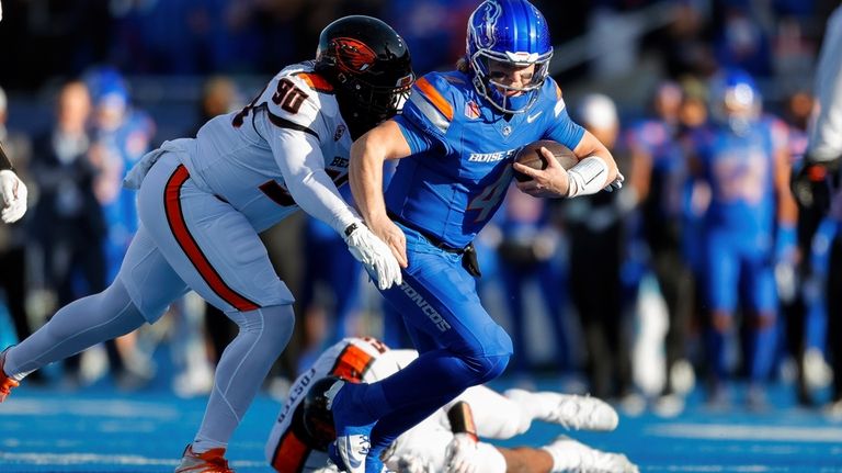 CFP berth at stake when No. 10 Boise State hosts No. 19 UNLV in Mountain West title game