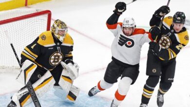 Zacha scores in overtime as the Bruins rally past the Flyers for their 4th straight win