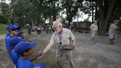 Hemingway look-alikes visit Cuba and some of the late writer’s favorite places