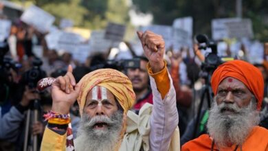 Hundreds protest in New Delhi against reported attacks on Hindus in Bangladesh