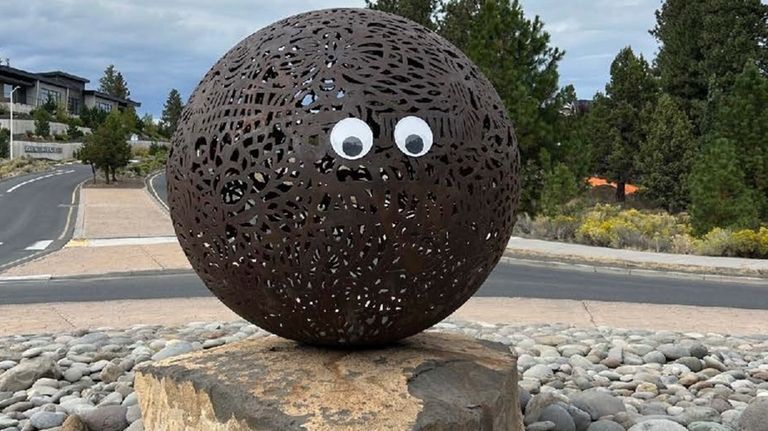 Mysterious googly eyes go viral after appearing on public art in Oregon