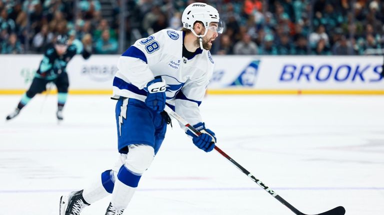 Hagel scores 2, Guentzel has goal and assist as Lightning beat Kraken 5-1