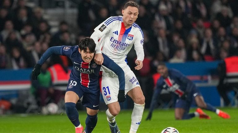 PSG extends lead at the top of French league with 3-1 win against Lyon marred by homophobic chants