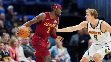 Mitchell scores 33, Cavs beat Nuggets 149-135 for 6th straight win