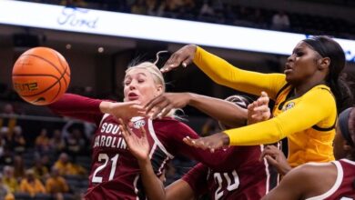 Fulwiley scores 17, No. 2 South Carolina uses 17-0 second-half run to beat Missouri, 83-52