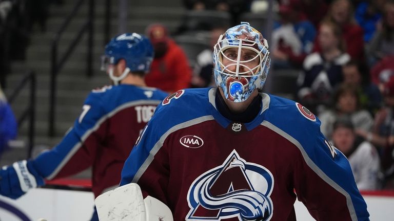 Jared Bednar upset with no whistle on play where Avalanche goalie Scott Wedgewood was hurt