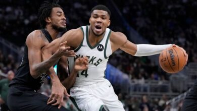 Another slow start by Bucks leaves Antetokounmpo in no mood to celebrate his latest record