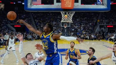 Warriors forward Jonathan Kuminga sprains right ankle and Kerr expects him to miss time