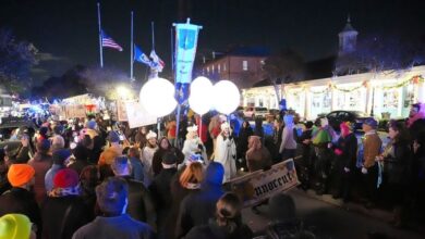 New Orleans holds 1st parade of Carnival season 5 days after deadly attack on Bourbon Street