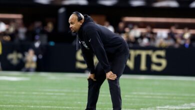 Raiders fire coach Antonio Pierce after he goes 4-13 in lone full season