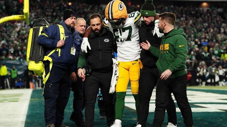 Fumble on opening kickoff, injuries and penalties cost the Packers in their loss to the Eagles