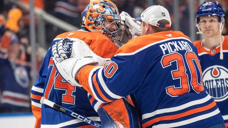 McDavid scores, Skinner gets sixth career shutout as Oilers beat Kings 1-0