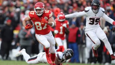 Mahomes and Kelce help Chiefs to a 23-14 win over Texans and another AFC title game trip