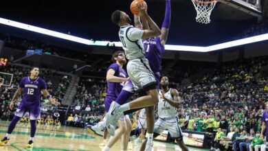 Bamba scores 21 to lead No. 15 Oregon to 82-71 win over Washington