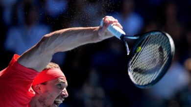 Jannik Sinner beats Alexander Zverev in 3 sets for his second Australian Open title in a row