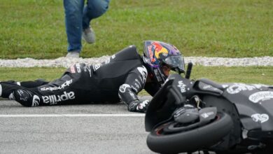 MotoGP champion Jorge Martín fractures hand and foot in a crash while testing with new team