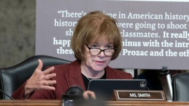 Sen. Tina Smith of Minnesota won’t seek reelection, dealing blow to Democrats’ hopes to take Senate