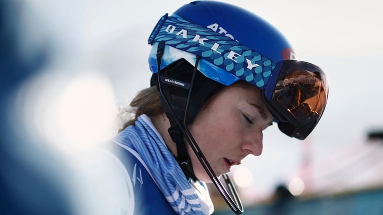 Swiss skier Rast leads, Shiffrin stands third in first run of slalom at Alpine world championships