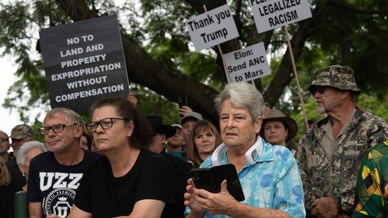 White South Africans gather in support of Trump and his claims that they are victims of racism