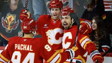 Hanley’s 1st goal of the season lifts Flames past Sharks 3-2