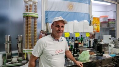 Pope resting as Argentines in Rome pray for his recovery