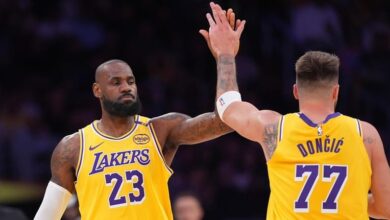 LeBron James powers the Lakers to 4th straight victory, 111-102 over the Timberwolves