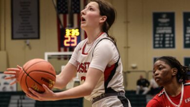 Samantha Schneider, Ivy Matthews lead Syosset girls past Freeport to Class AAA final