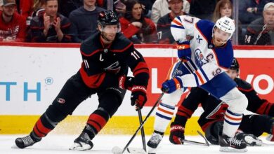 Henrique, Perry help Oilers beat Hurricanes 3-1 to snap 5-game losing streak