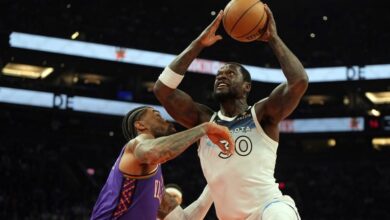 Edwards scores 44 points, Randle adds 20 in return to help the Timberwolves beat the Suns 116-98