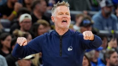 Warriors coach Steve Kerr said officials need to call traveling ‘for the good of the game’