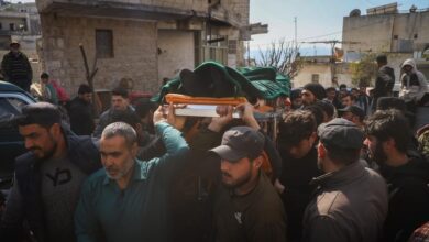 2 days of clashes and revenge killings in Syria leave more than 600 people dead