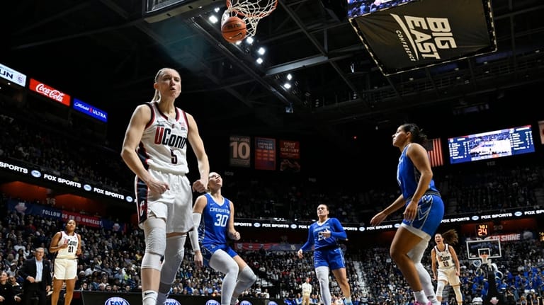 Paige Bueckers and UConn are healthy and rolling as her final March Madness approaches