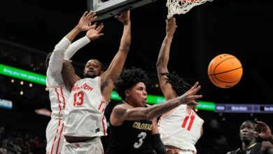 No. 2 Houston overcomes J’Wan Roberts’ ankle injury to beat Colorado 77-69 in Big 12 quarterfinal