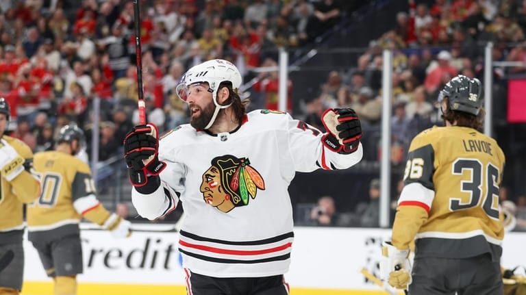 Blackhawks’ Patrick Maroon, a 3-time Stanley Cup champion, says he’s retiring after the season