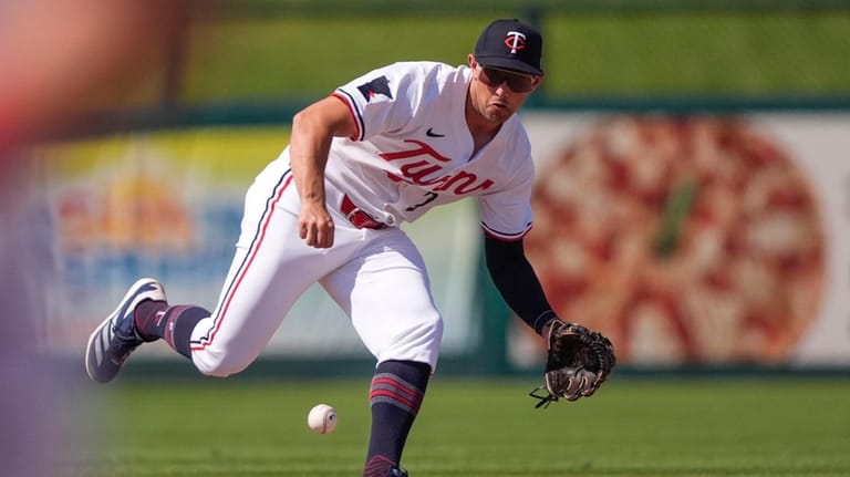 Twins infielder Brooks Lee, right-handed pitcher Brock Stewart to begin season on injured list