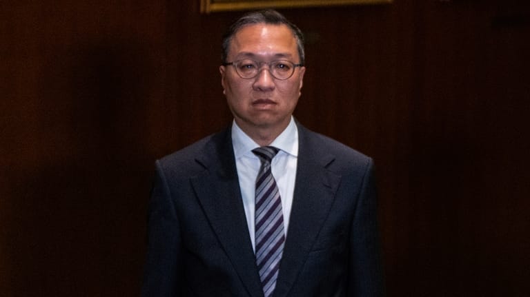 US sanctions 6 Chinese and Hong Kong officials, drawing backlash from the city’s government US sanctions 6 Chinese and Hong Kong officials, drawing backlash from the city’s government
