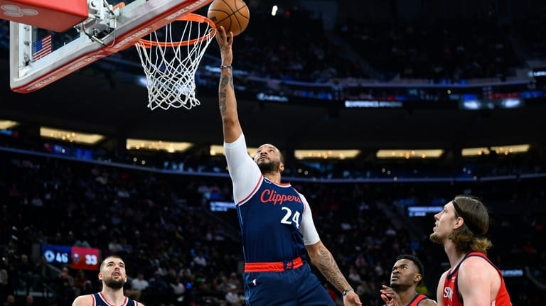 Leonard scores 28 points to lead the Clippers past the Pelicans 114-98 Leonard scores 28 points to lead the Clippers past the Pelicans 114-98
