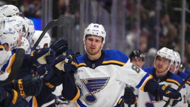 Blues edge Penguins 5-4 in OT, running win streak to franchise-tying 11 games