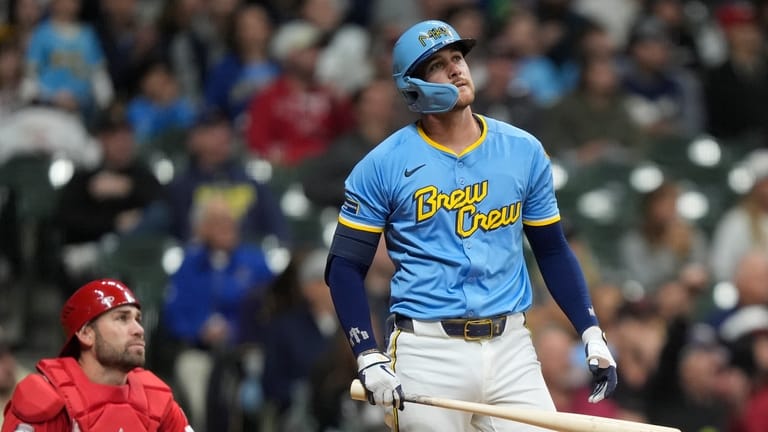 Turang hits a 2-run homer, Brewers beat Reds 3-2 for 4th straight win after 0-4 start
