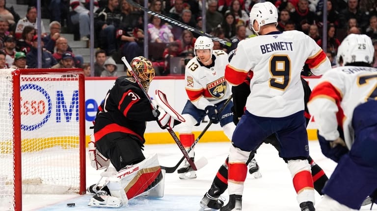 Anton Forsberg’s 3rd shutout of the season carries the Senators to a 3-0 win over the Panthers Anton Forsberg’s 3rd shutout of the season carries the Senators to a 3-0 win over the Panthers