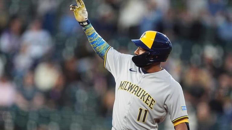Chourio homers and drives in 5 as Brewers rout Rockies 17-2
