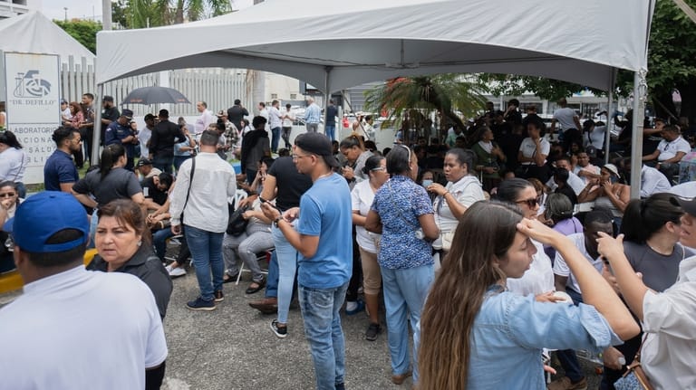 Hope of finding survivors fades in aftermath of Dominican club roof collapse Hope of finding survivors fades in aftermath of Dominican club roof collapse