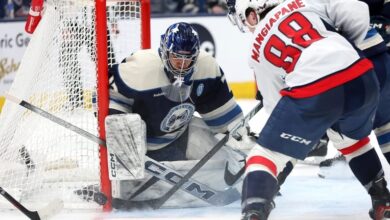 Blue Jackets roll past Ovechkin-less Capitals 7-0